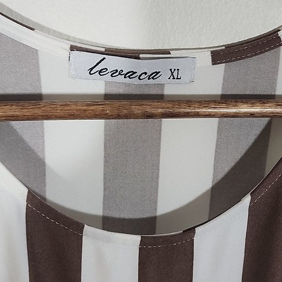 Levaca striped stretchy midi belted dress Size XL - Picture 3 of 11